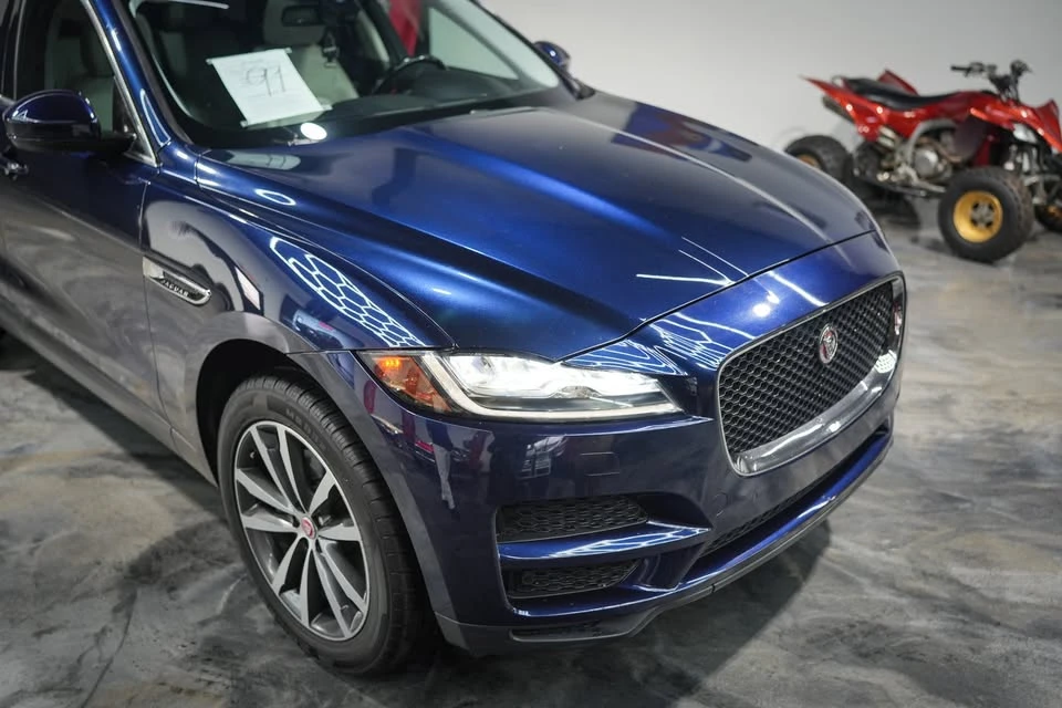 2017 Jaguar F-Pace - Image 7 of 20