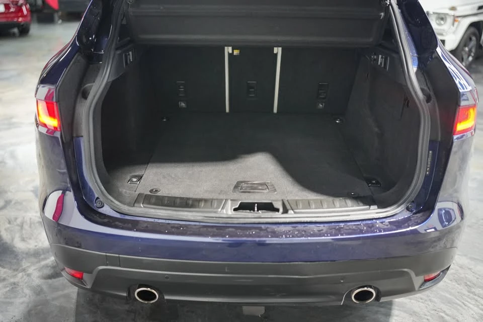 2017 Jaguar F-Pace - Image 13 of 20
