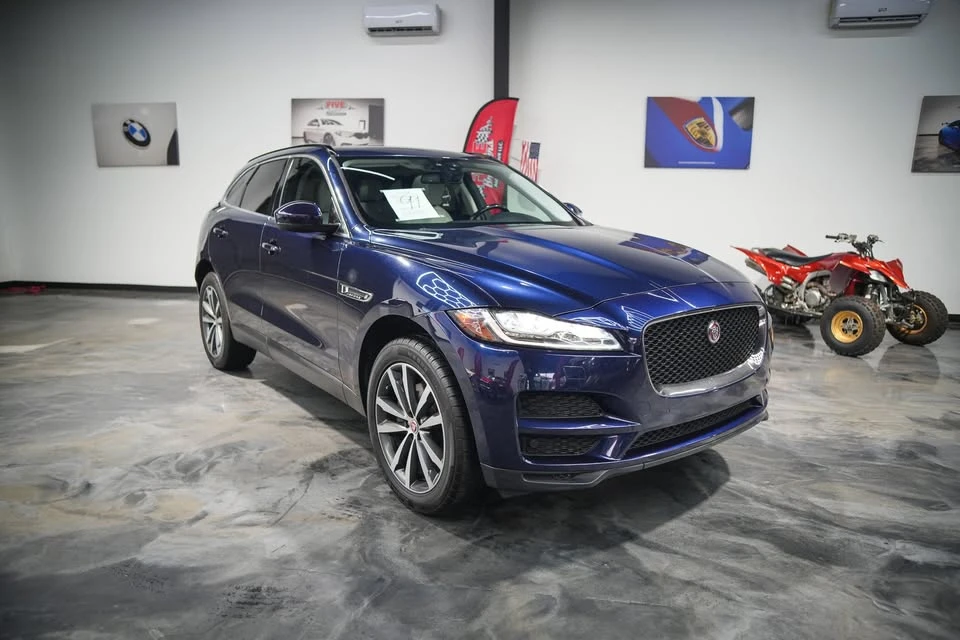 2017 Jaguar F-Pace - Image 15 of 20