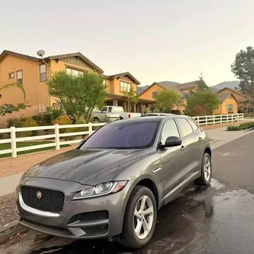 2017 Jaguar F-PACE 30t Premium Sport Utility 4D