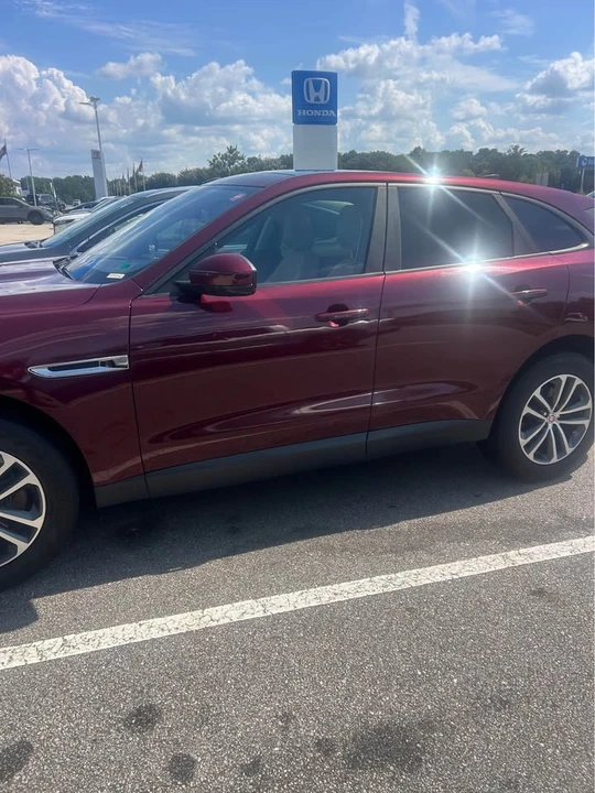 2017 Jaguar F-Pace - Image 2 of 7