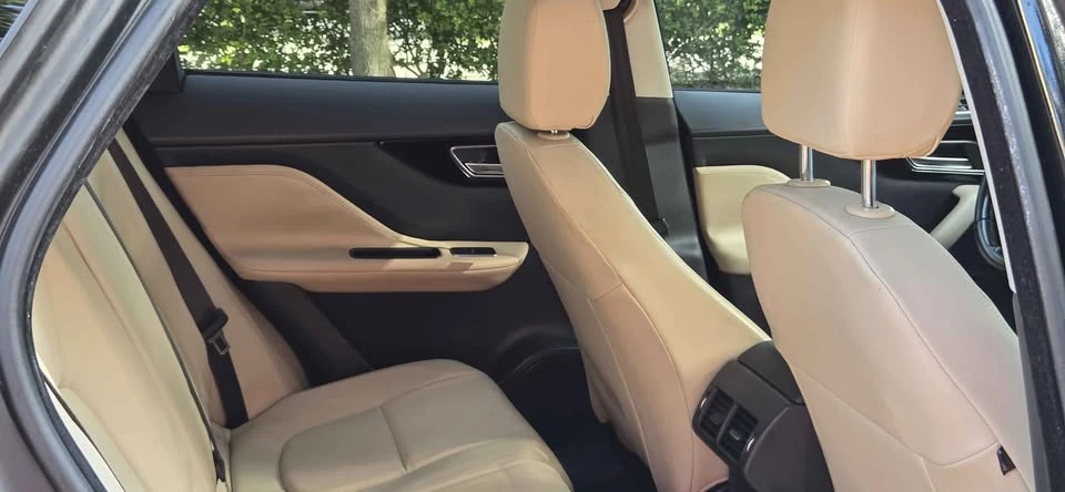 2017 Jaguar F-Pace - Image 17 of 19