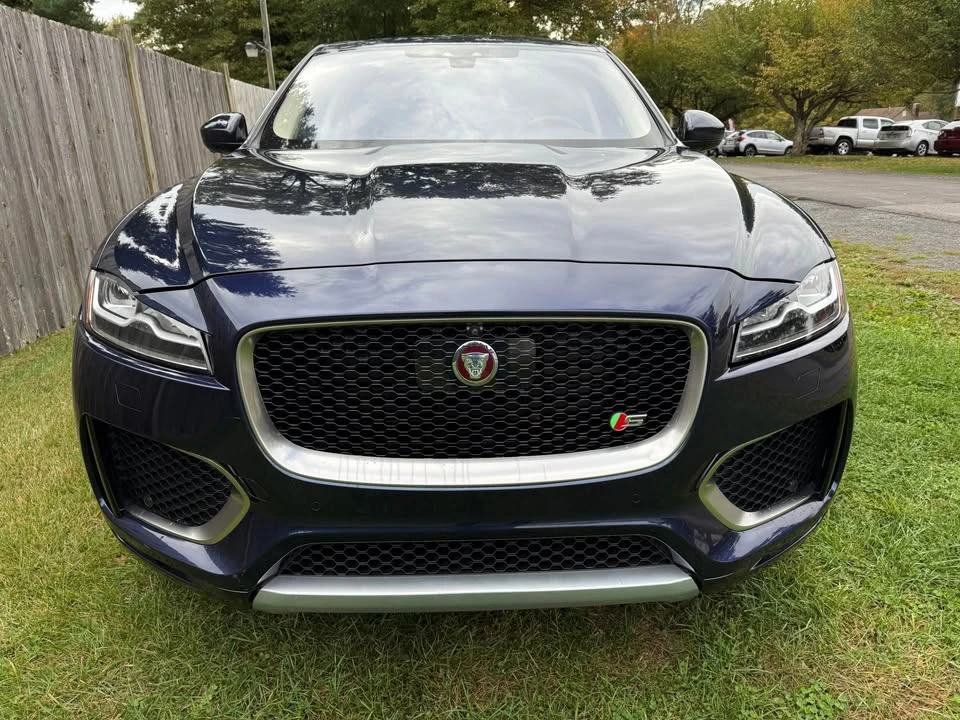 2017 Jaguar F-Pace - Image 3 of 18