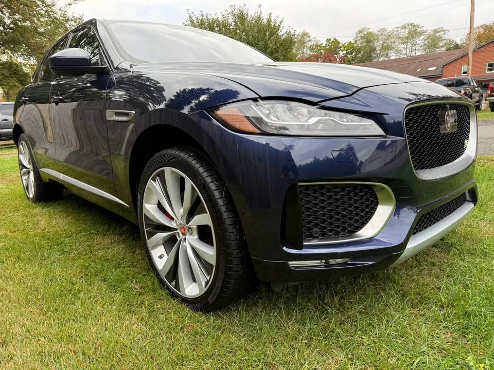 2017 Jaguar F-Pace - Image 4 of 18