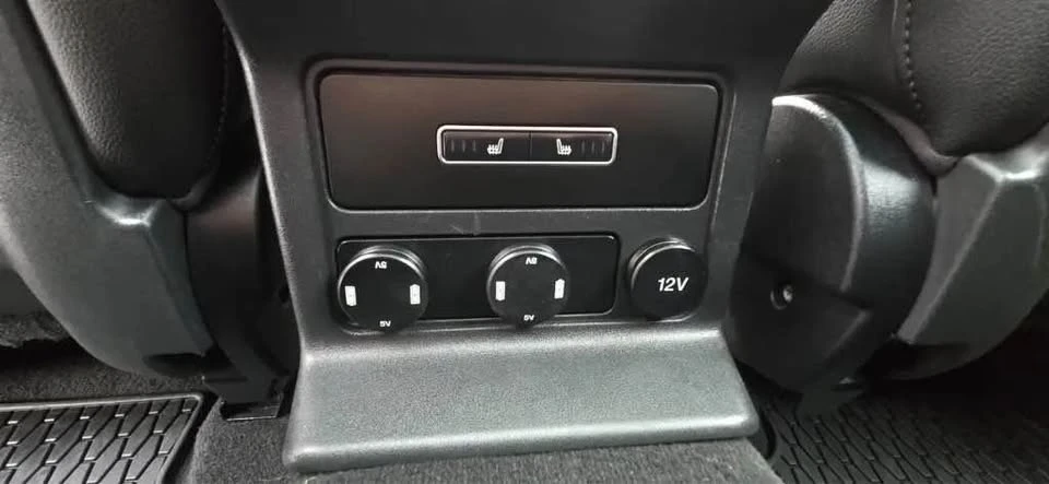 2017 Jaguar F-Pace - Image 16 of 18
