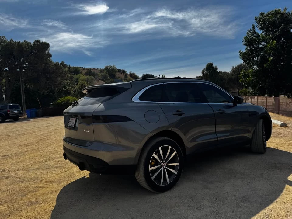 2017 Jaguar F-Pace - Image 7 of 16