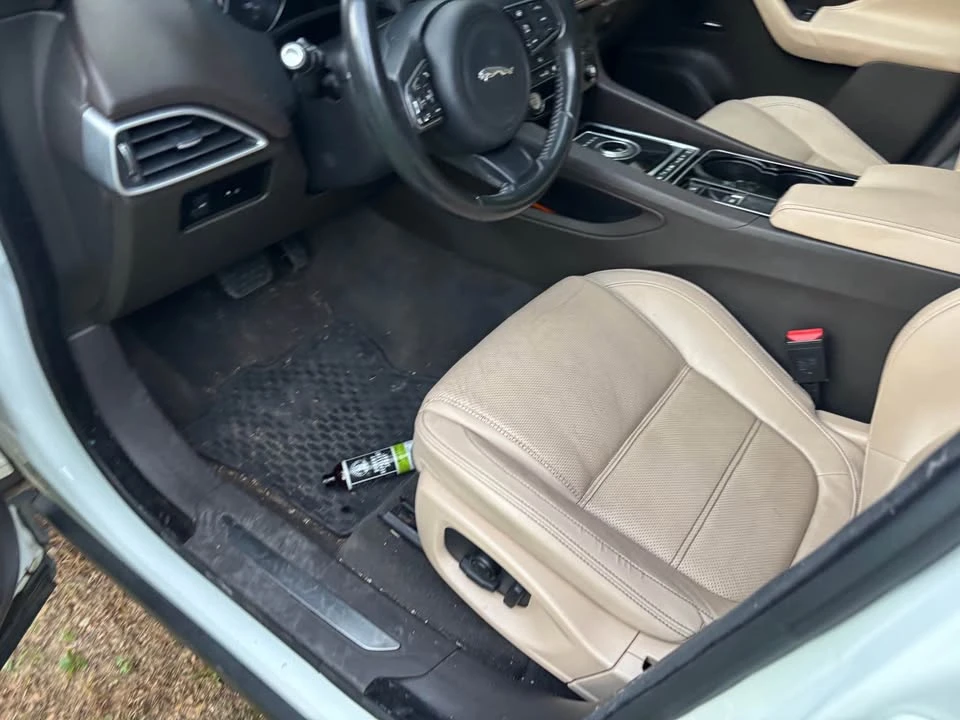 2017 Jaguar F-Pace - Image 7 of 9