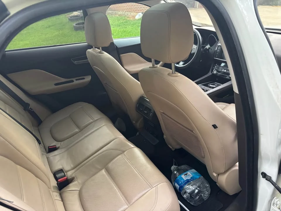 2017 Jaguar F-Pace - Image 5 of 9