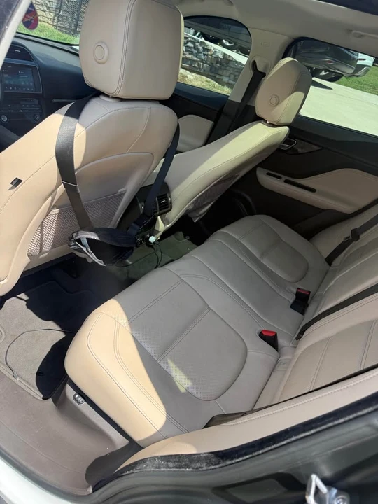 2017 Jaguar F-Pace - Image 8 of 13