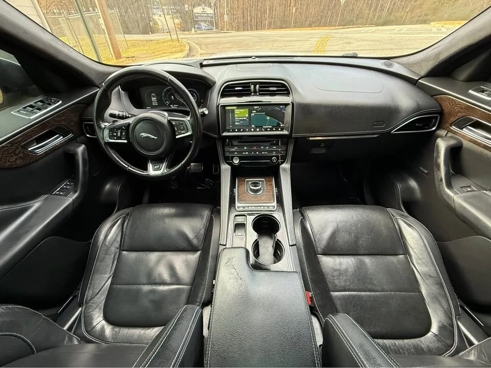 2017 Jaguar F-Pace - Image 12 of 12