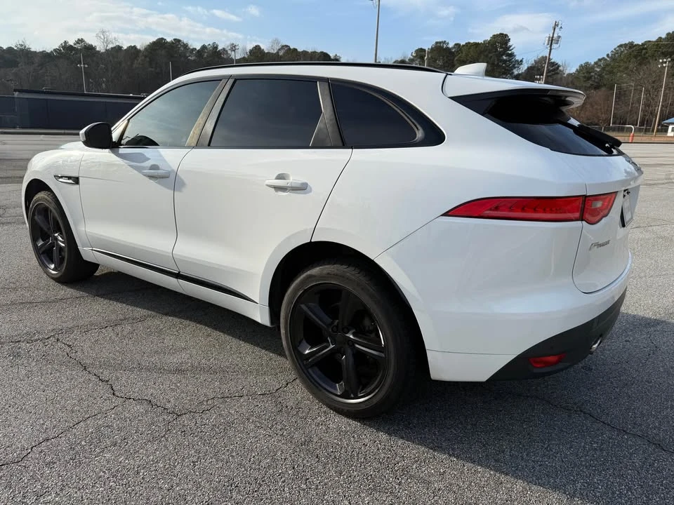 2017 Jaguar F-Pace - Image 5 of 12