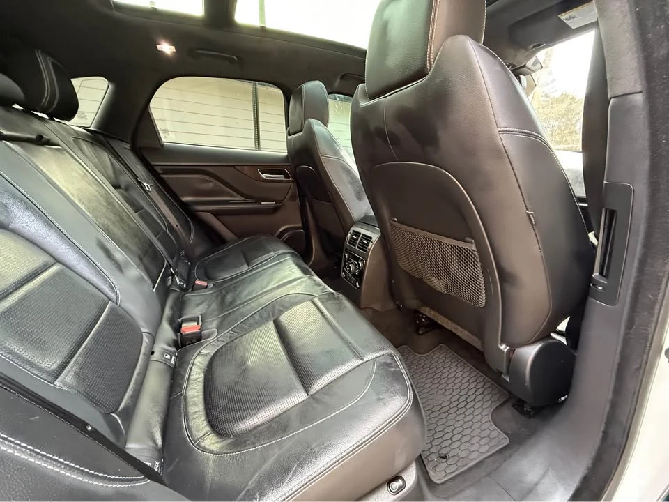 2017 Jaguar F-Pace - Image 10 of 12