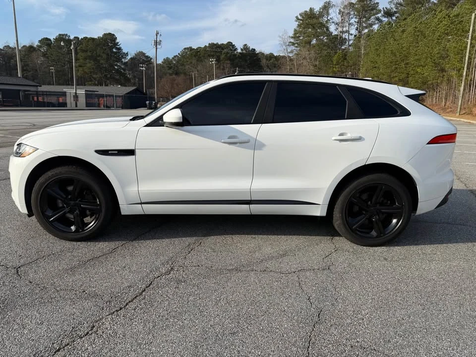 2017 Jaguar F-Pace - Image 6 of 12