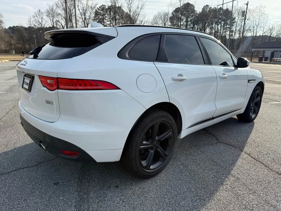 2017 Jaguar F-Pace - Image 4 of 12