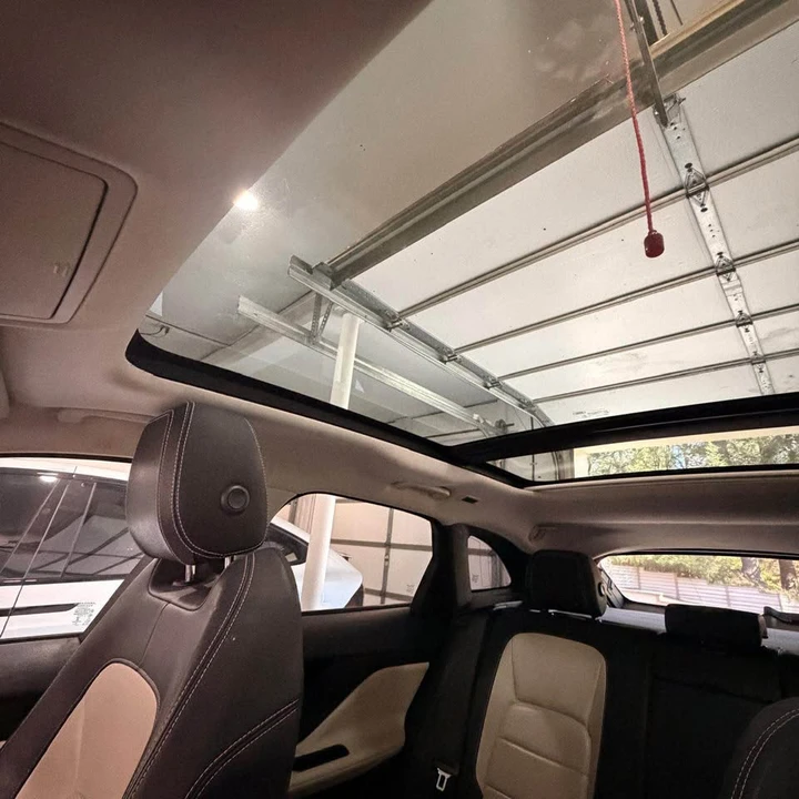 2017 Jaguar F-Pace - Image 7 of 13