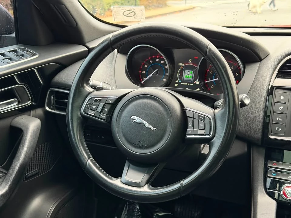 2017 Jaguar F-Pace - Image 13 of 17