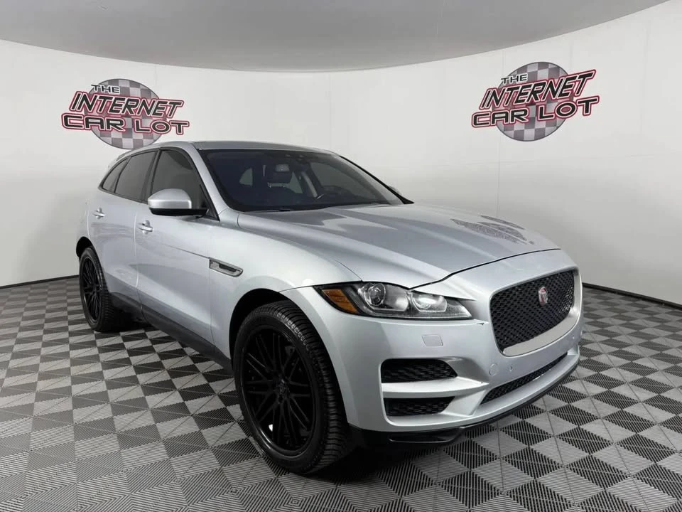 2017 Jaguar F-Pace - Image 8 of 20