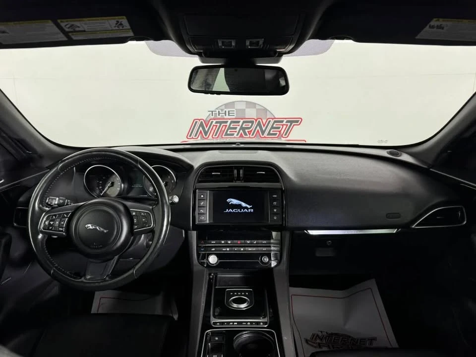 2017 Jaguar F-Pace - Image 10 of 20
