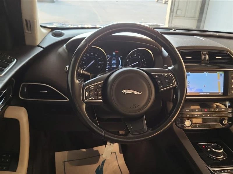 2017 Jaguar F-Pace - Image 12 of 15