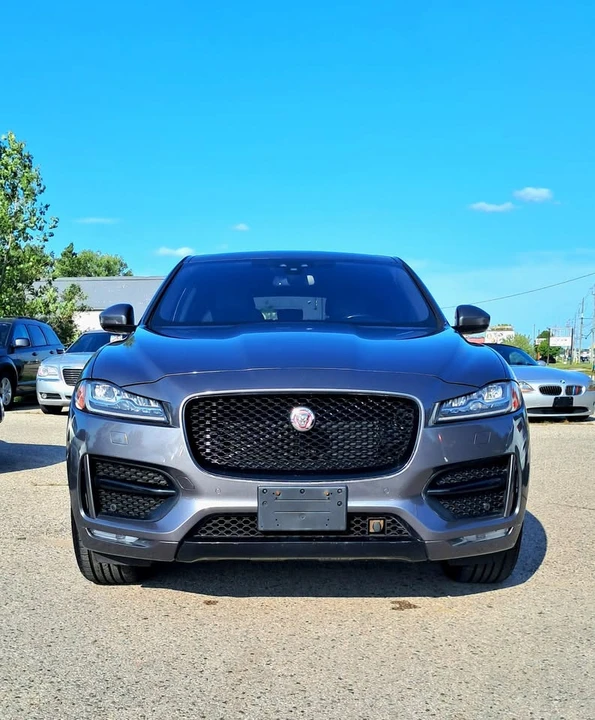 2017 Jaguar F-Pace - Image 3 of 15