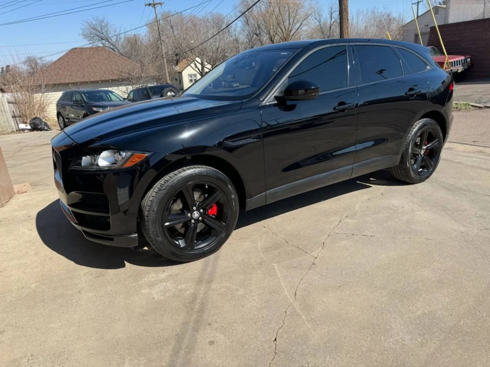 2017 Jaguar F-Pace - Image 2 of 5