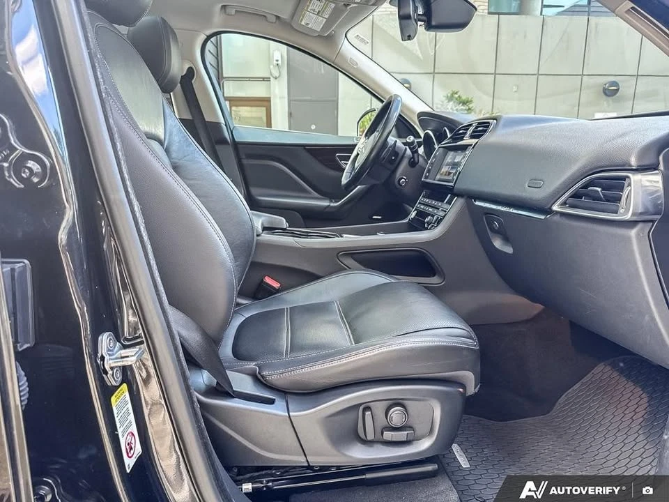 2017 Jaguar F-Pace - Image 16 of 20