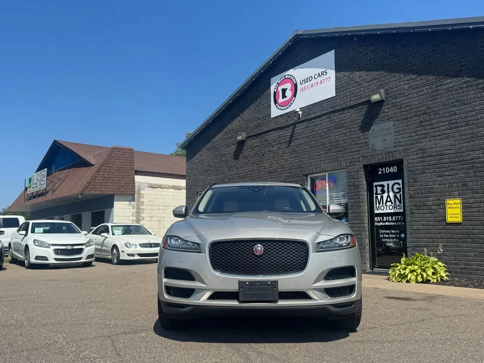 2017 Jaguar F-Pace - Image 2 of 20