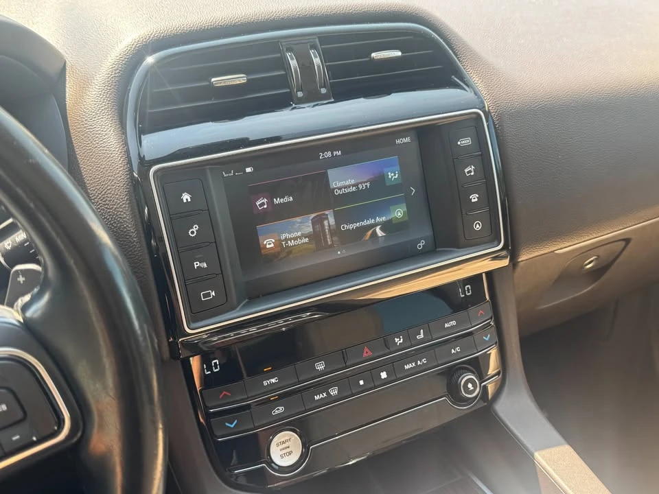 2017 Jaguar F-Pace - Image 11 of 20