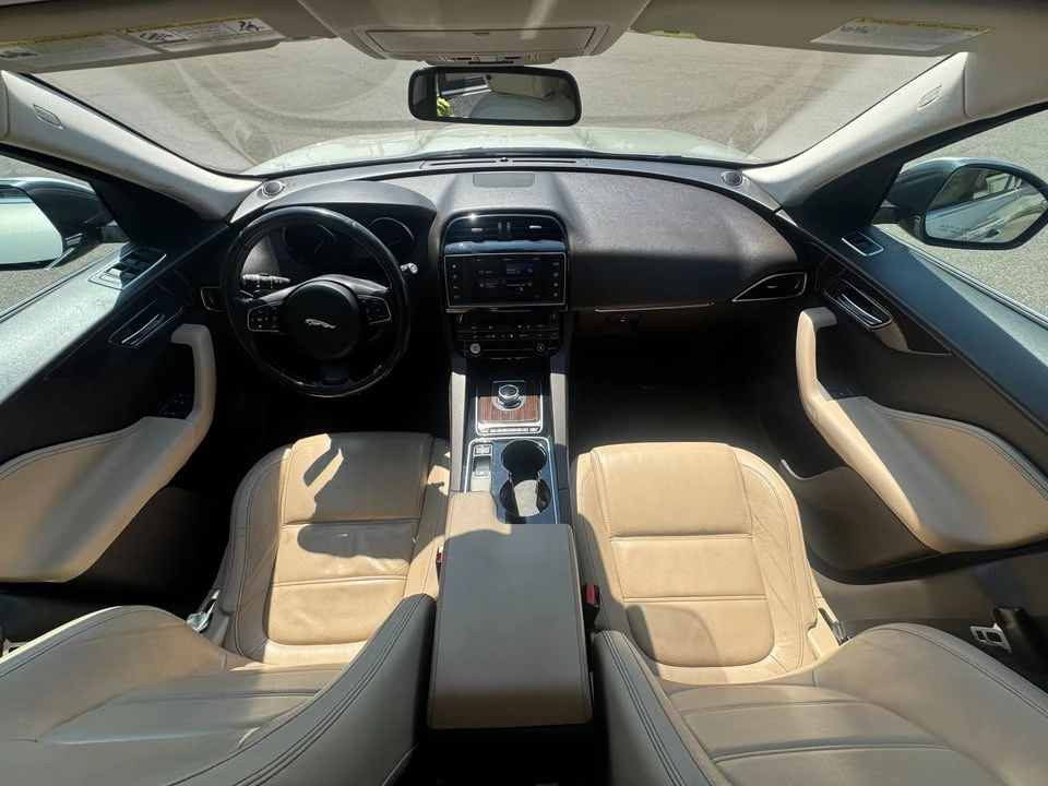 2017 Jaguar F-Pace - Image 13 of 20