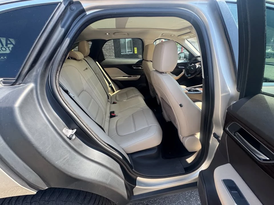 2017 Jaguar F-Pace - Image 16 of 20