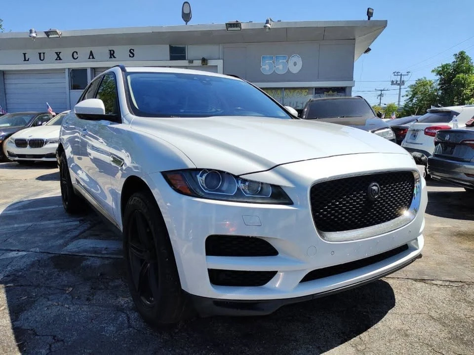 2017 Jaguar F-Pace - Image 16 of 20