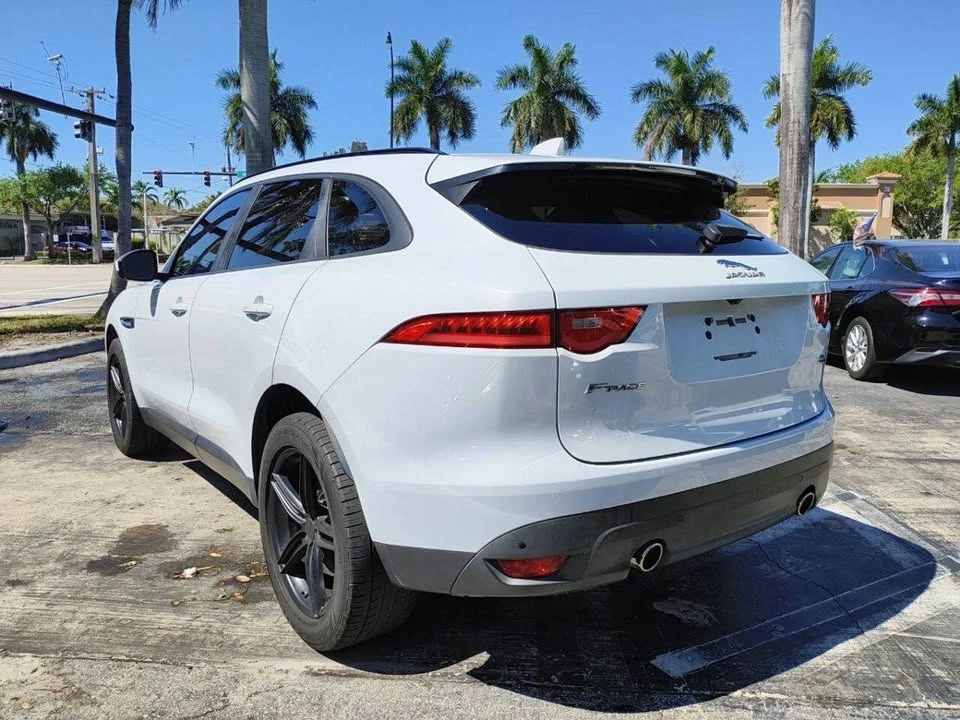 2017 Jaguar F-Pace - Image 5 of 20