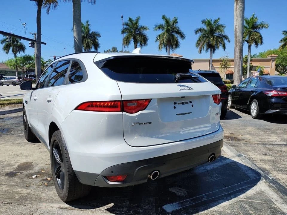2017 Jaguar F-Pace - Image 6 of 20