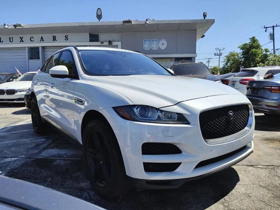 2017 Jaguar F-Pace - Image 15 of 20