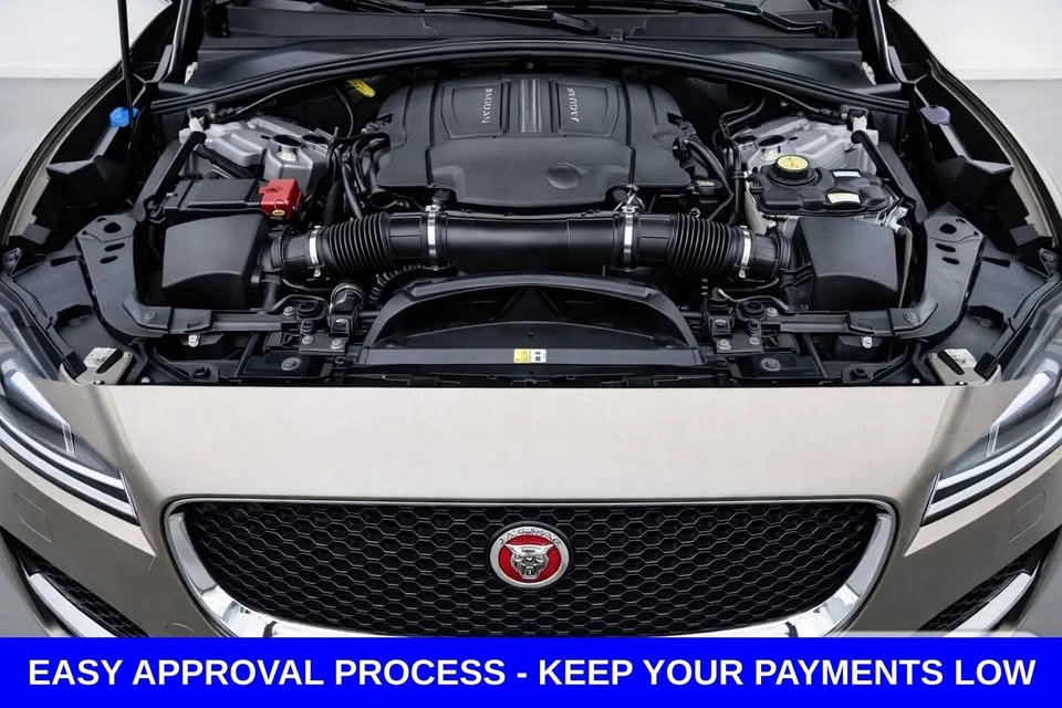 2017 Jaguar F-Pace - Image 13 of 16