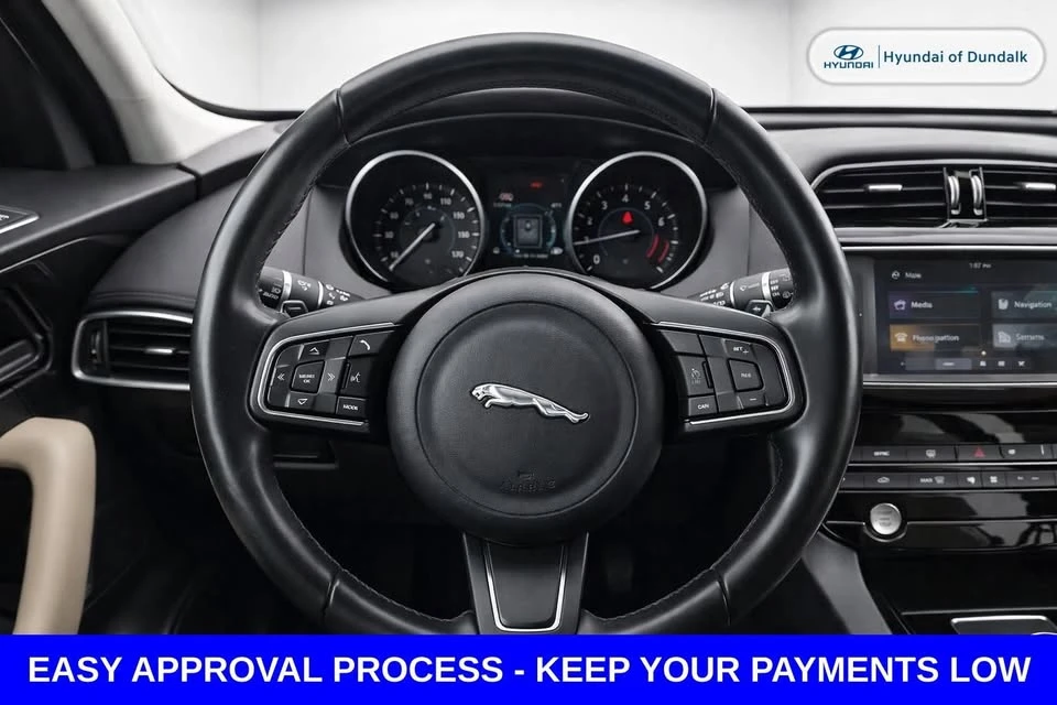 2017 Jaguar F-Pace - Image 11 of 16