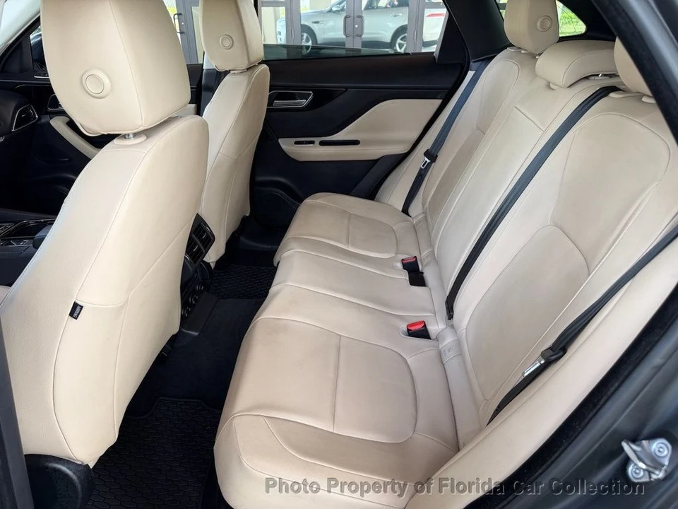 2017 Jaguar F-Pace - Image 8 of 12