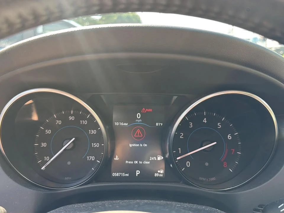 2017 Jaguar F-Pace - Image 15 of 17