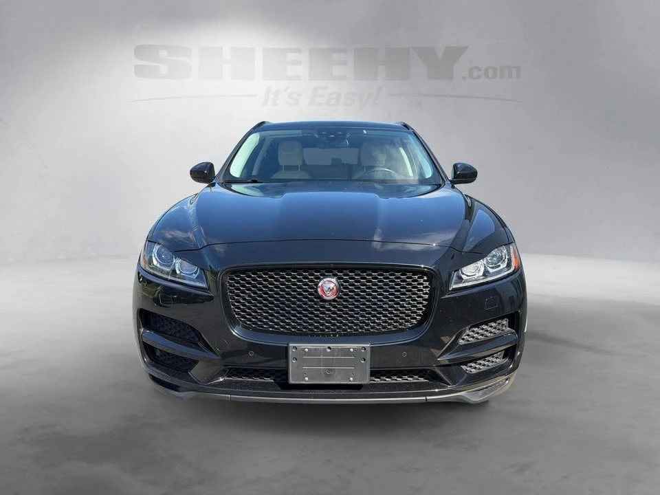 2017 Jaguar F-Pace - Image 8 of 17