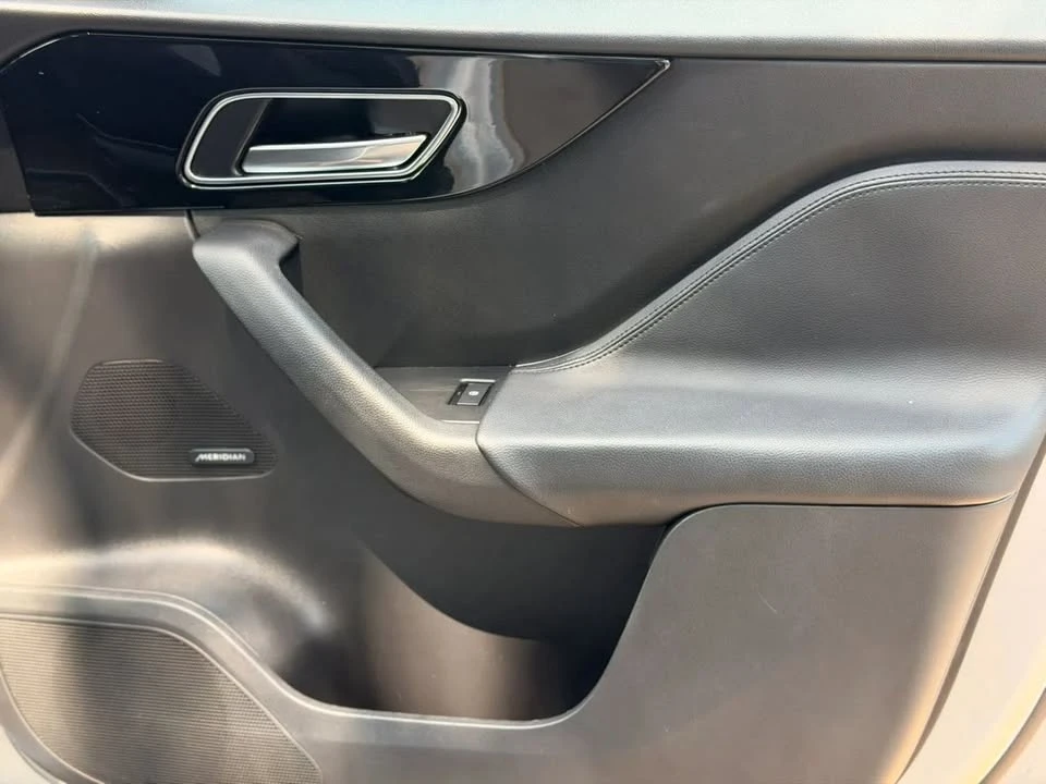 2017 Jaguar F-Pace - Image 20 of 20