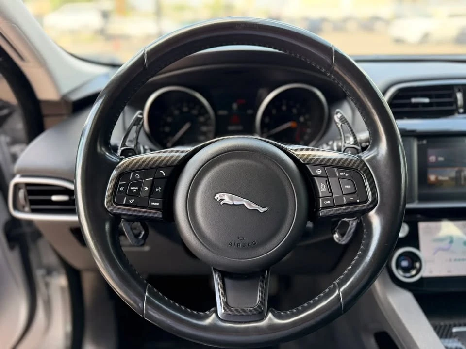 2017 Jaguar F-Pace - Image 12 of 20