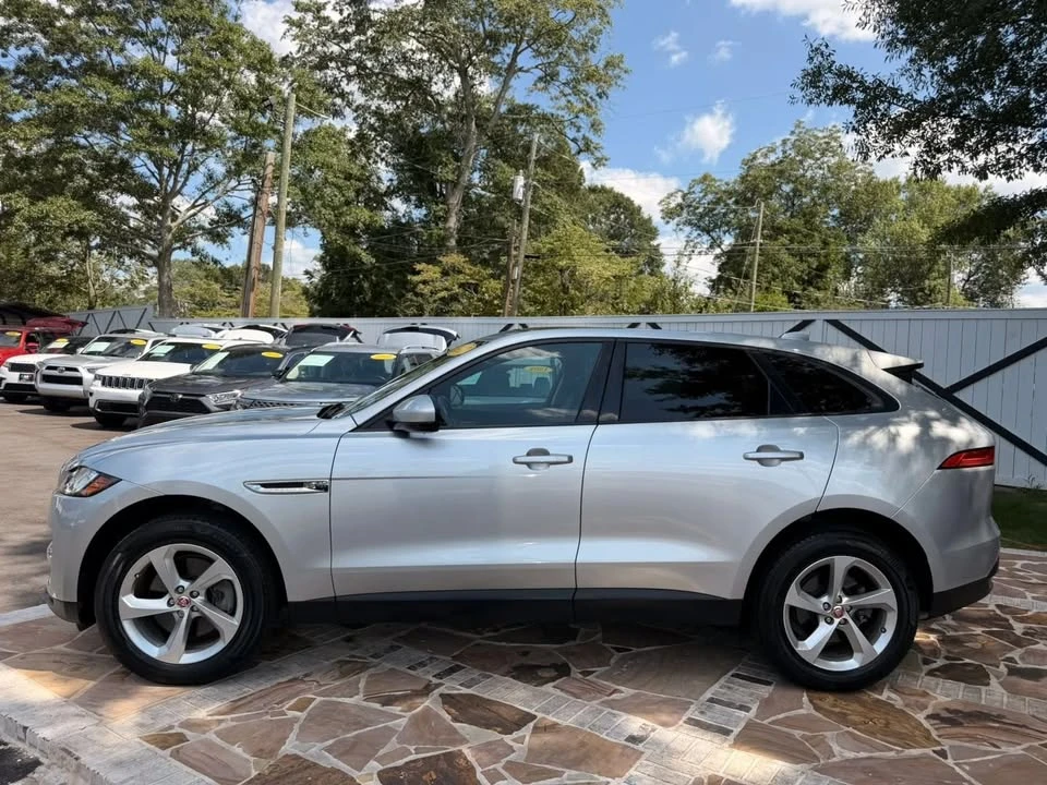 2017 Jaguar F-Pace - Image 8 of 20