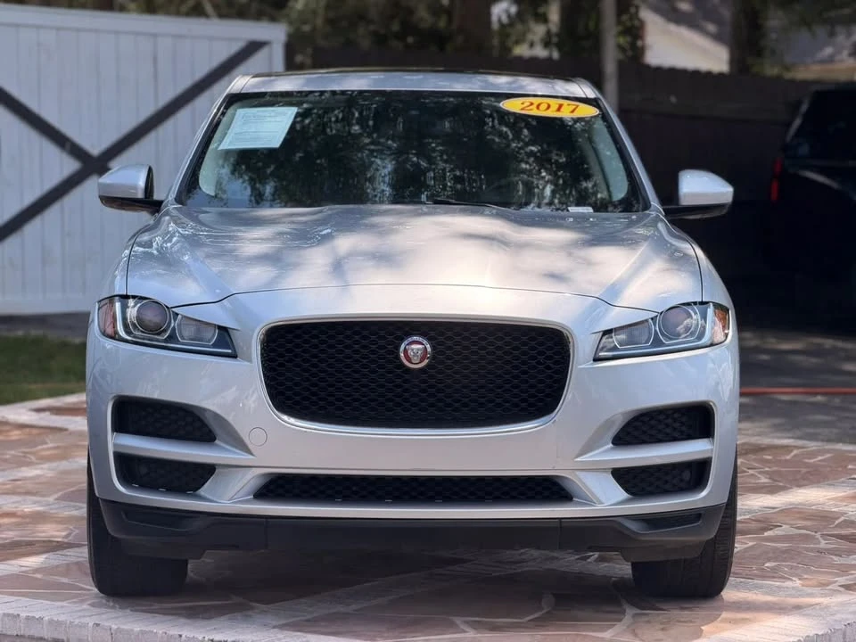 2017 Jaguar F-Pace - Image 2 of 20