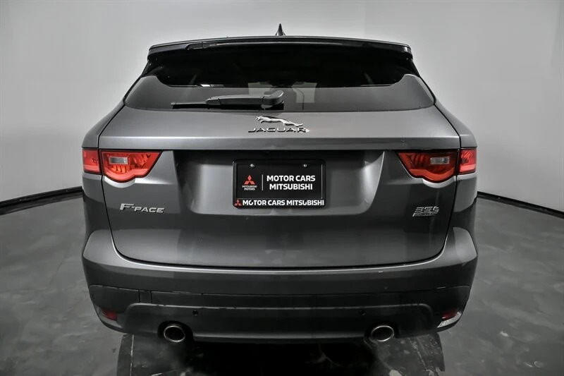 2017 Jaguar F-Pace - Image 9 of 12