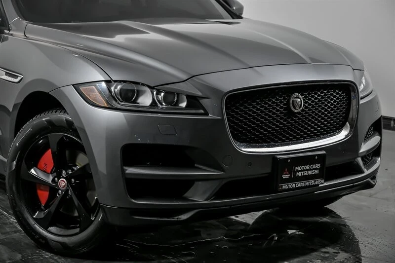 2017 Jaguar F-Pace - Image 2 of 12