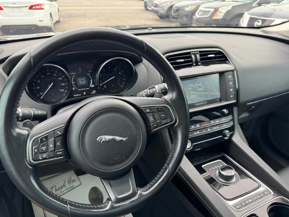 2017 Jaguar F-Pace - Image 14 of 20