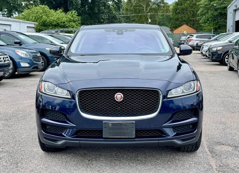 2017 Jaguar F-Pace - Image 2 of 20