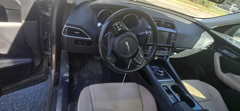 2017 Jaguar F-Pace - Image 12 of 18