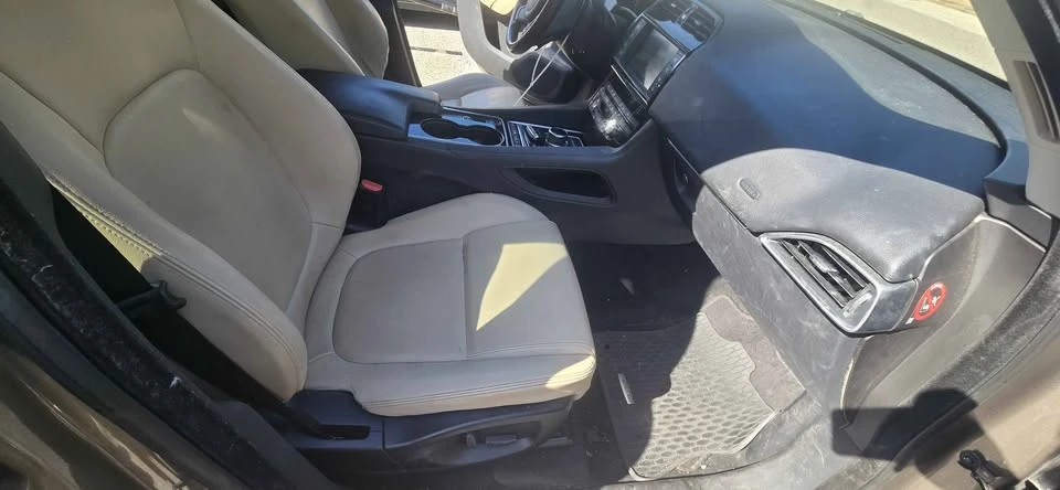 2017 Jaguar F-Pace - Image 10 of 18