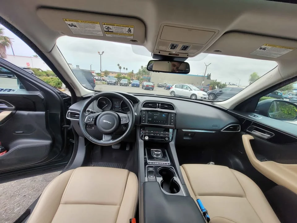 2017 Jaguar F-Pace - Image 15 of 20